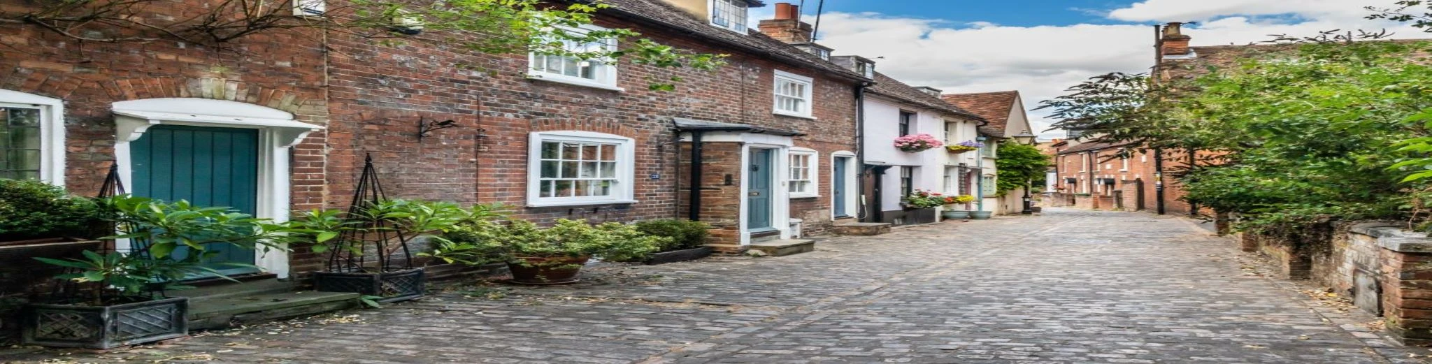 Why the Time is Right to Sell Your House in Aylesbury in 2023